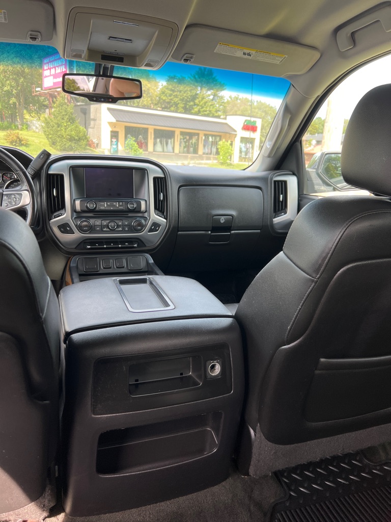 Photo 11 of this GMC SIERRA