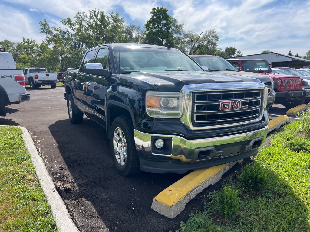 Photo 3 of this GMC SIERRA