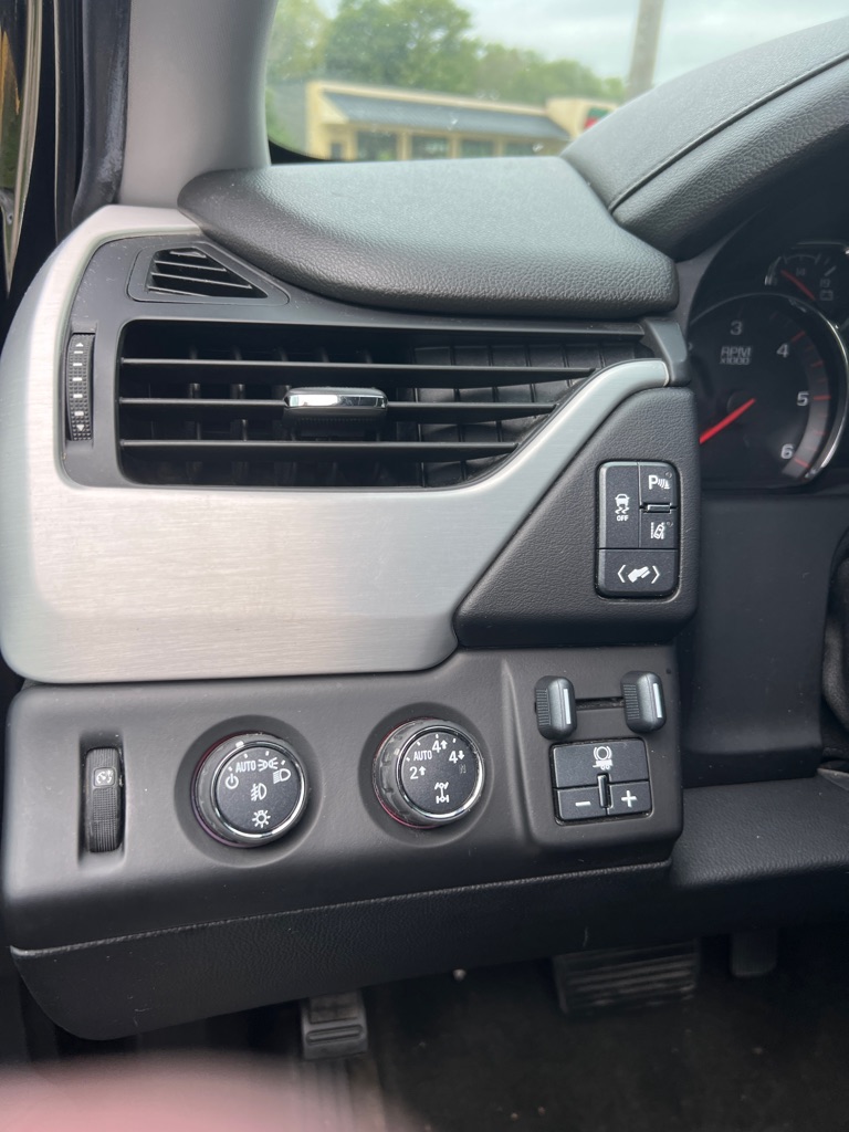 Photo 22 of this GMC YUKON XL