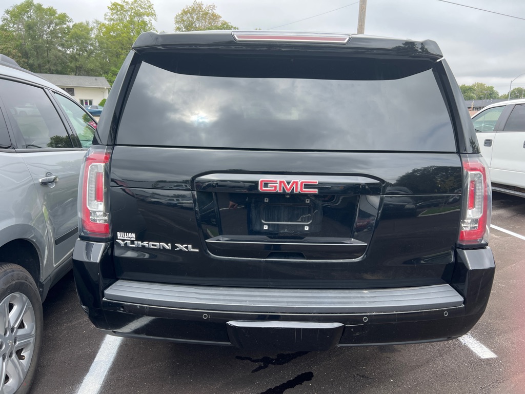 Photo 6 of this GMC YUKON XL