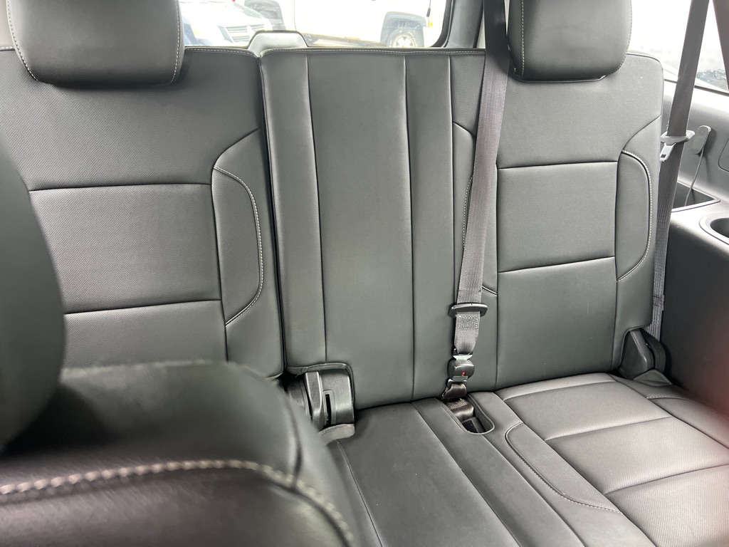 Photo 12 of this GMC YUKON XL