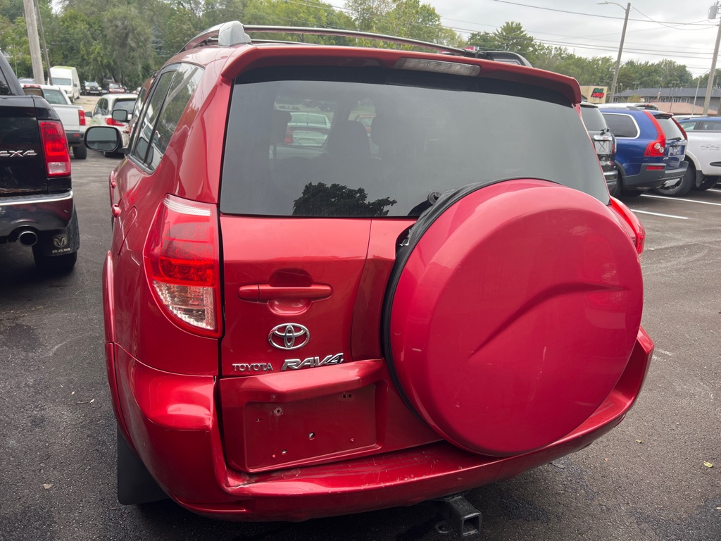Photo 6 of this TOYOTA RAV4