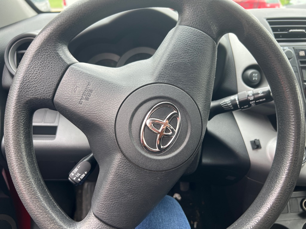 Photo 14 of this TOYOTA RAV4