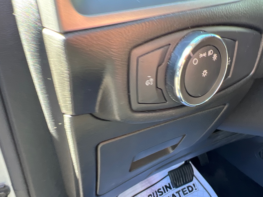 Photo 17 of this FORD EDGE