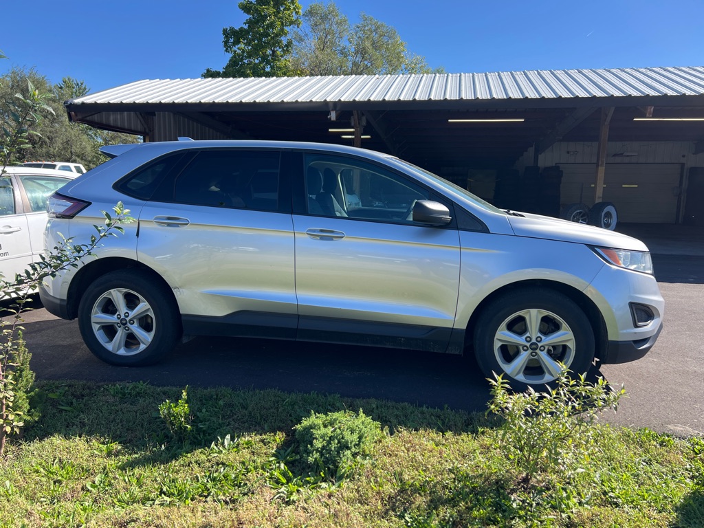 Photo 4 of this FORD EDGE