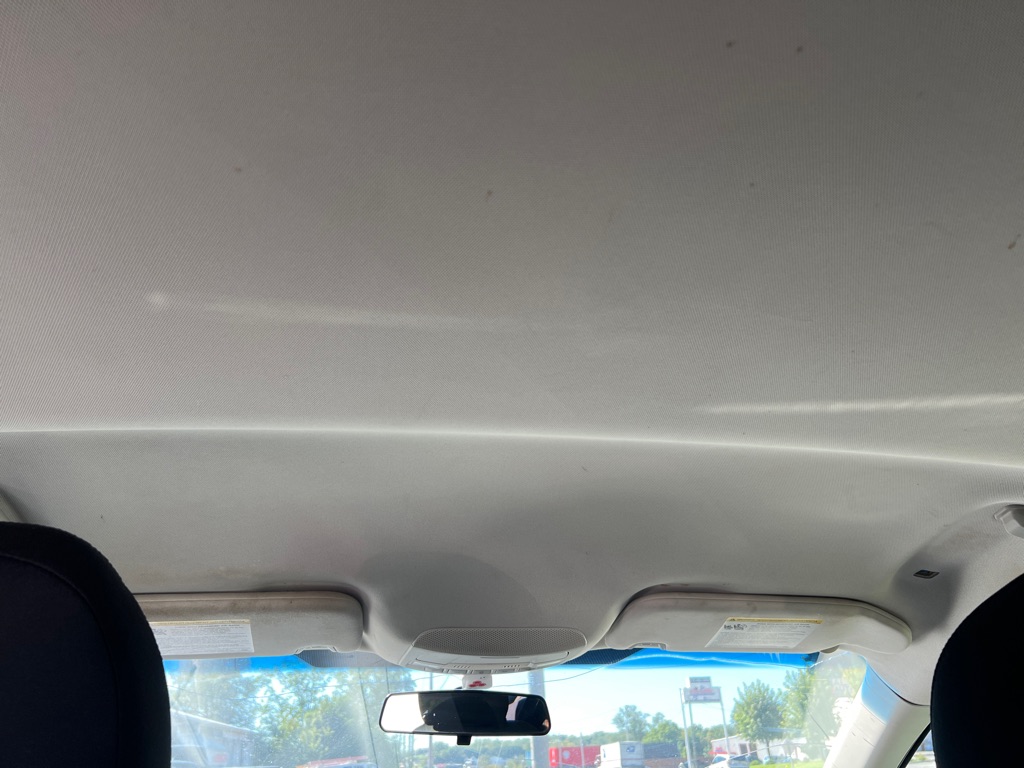 Photo 13 of this FORD EDGE