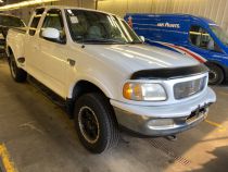 Photo 3 of this FORD F150