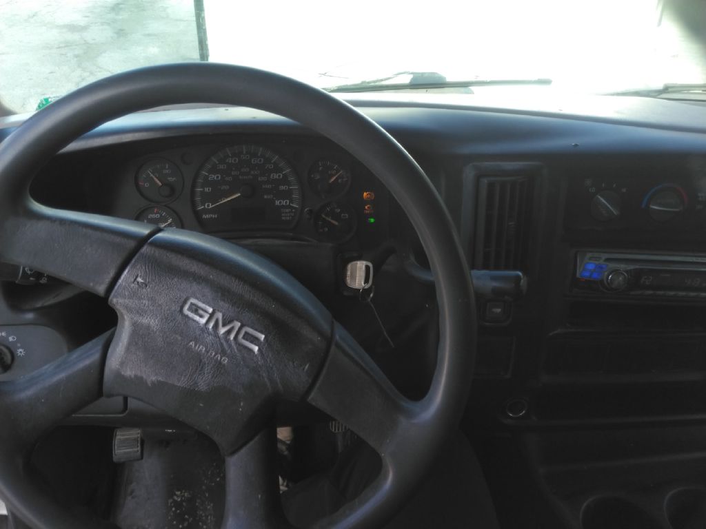 Photo 5 of this GMC SAVANA