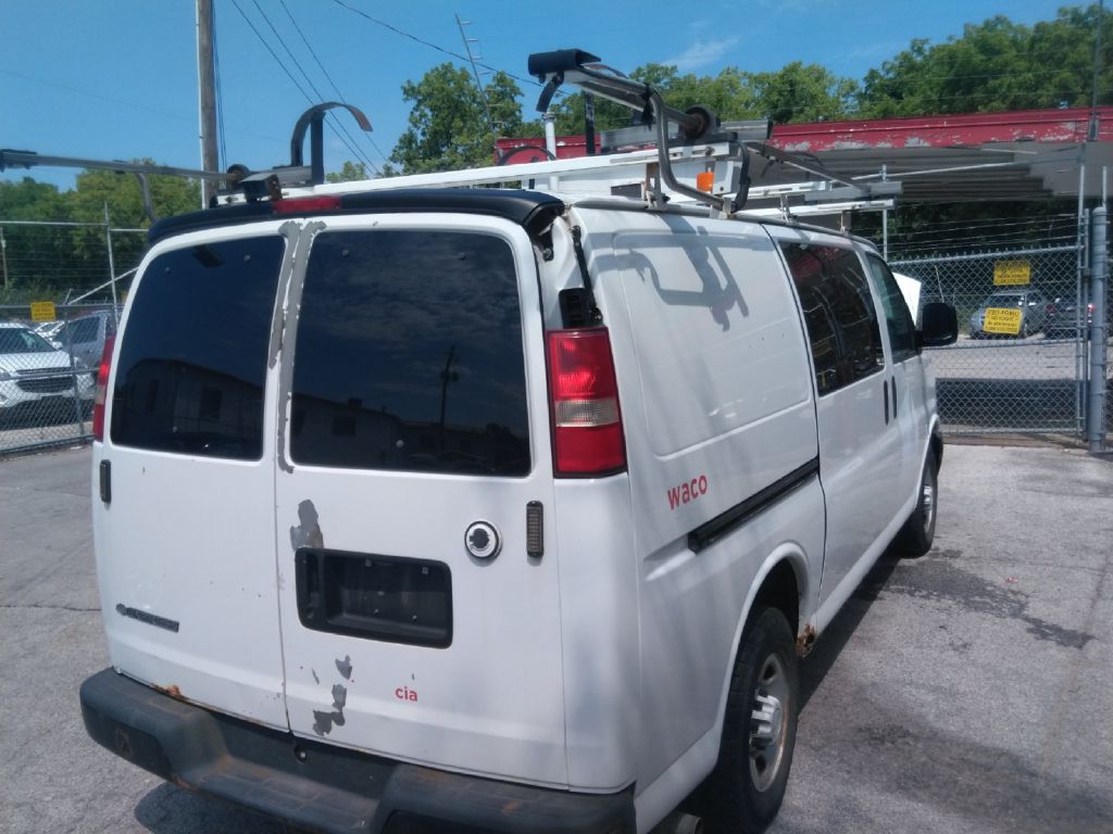 Photo 6 of this CHEVROLET EXPRESS G2500