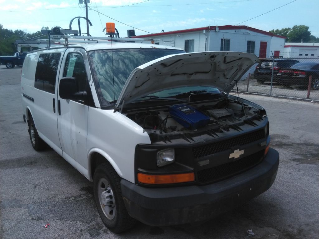 Photo 3 of this CHEVROLET EXPRESS G2500