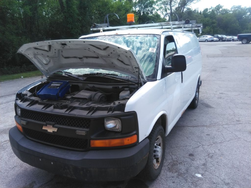 Photo 4 of this CHEVROLET EXPRESS G2500