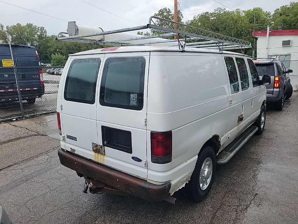 Photo 3 of this FORD ECONOLINE
