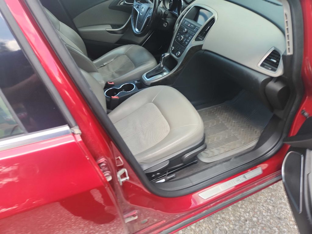Photo 18 of this BUICK VERANO