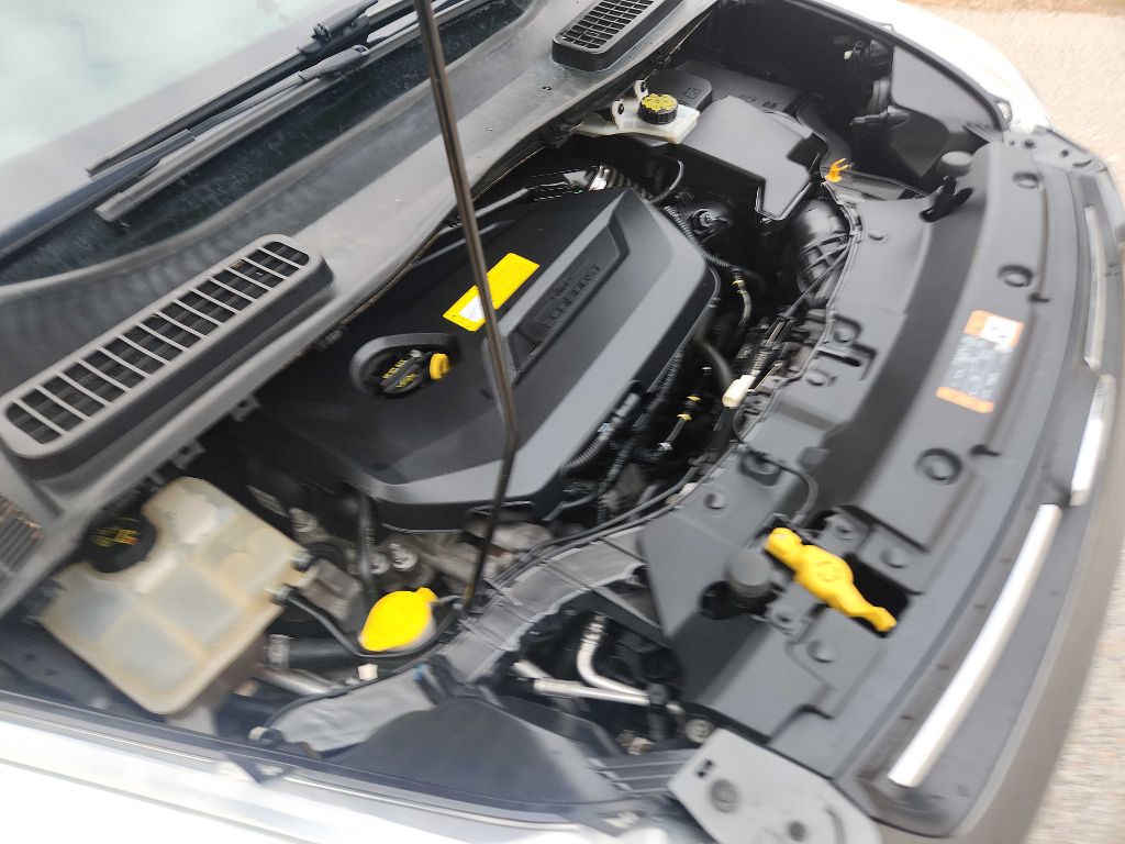 Photo 10 of this FORD ESCAPE