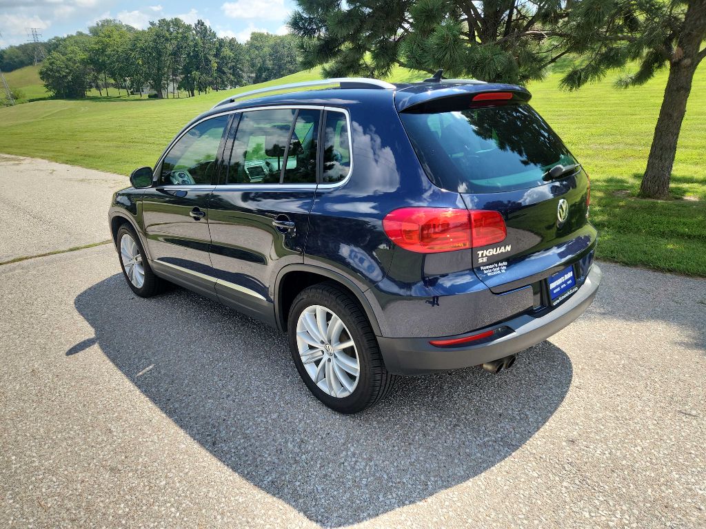 Photo 6 of this VOLKSWAGEN TIGUAN