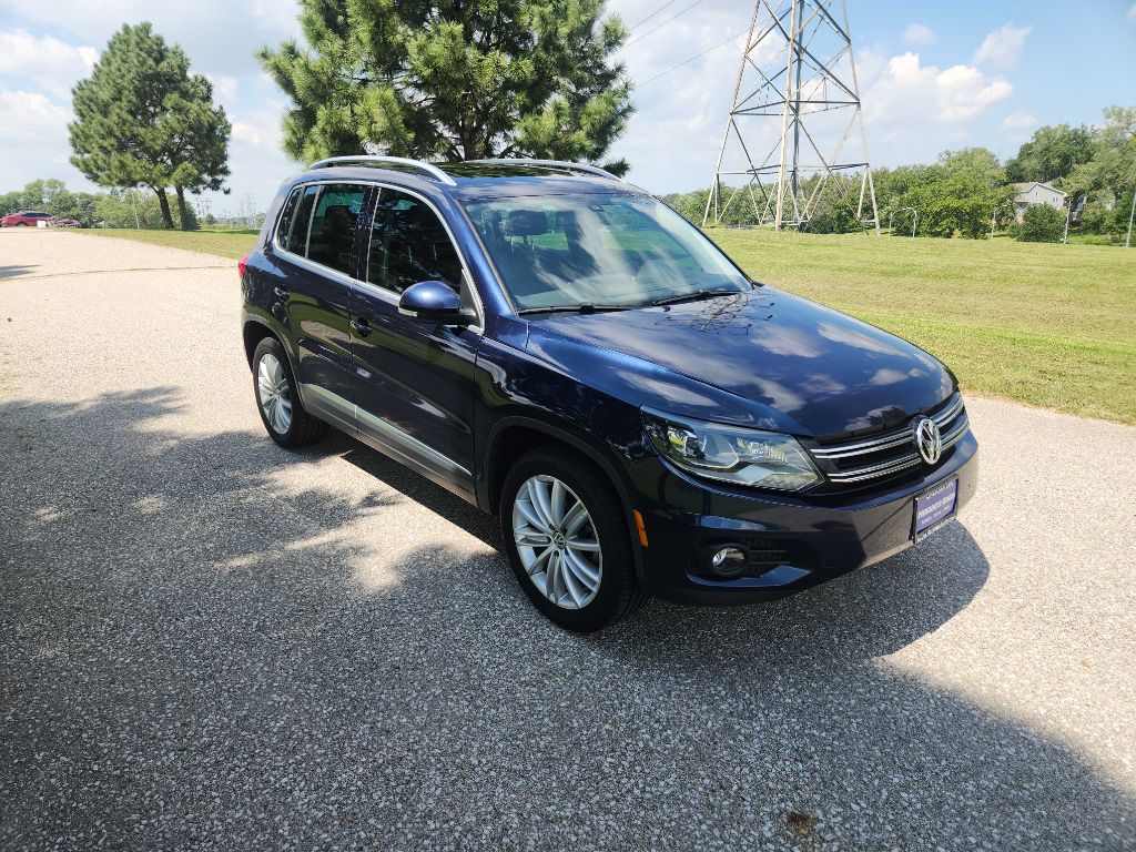 Photo 3 of this VOLKSWAGEN TIGUAN