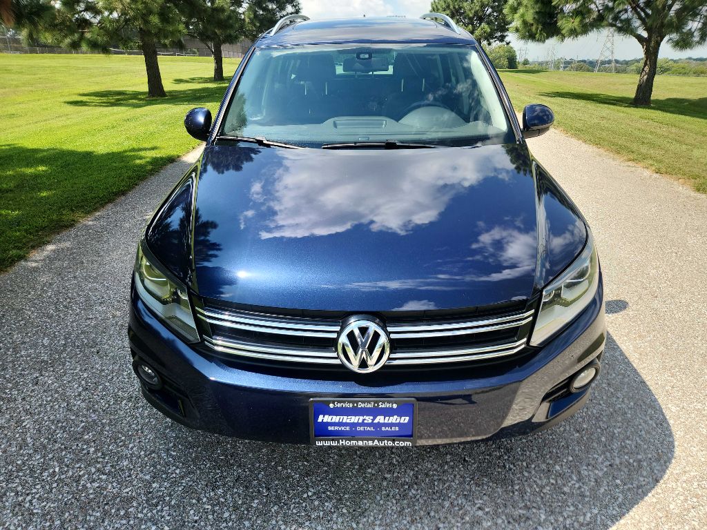 Photo 7 of this VOLKSWAGEN TIGUAN