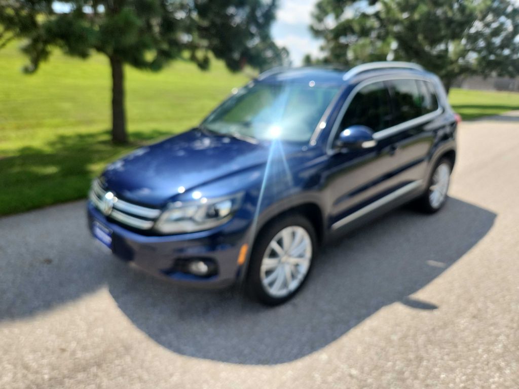 Photo 2 of this VOLKSWAGEN TIGUAN