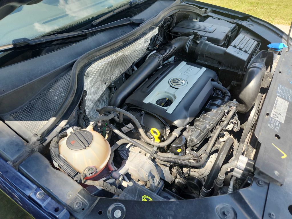 Photo 10 of this VOLKSWAGEN TIGUAN