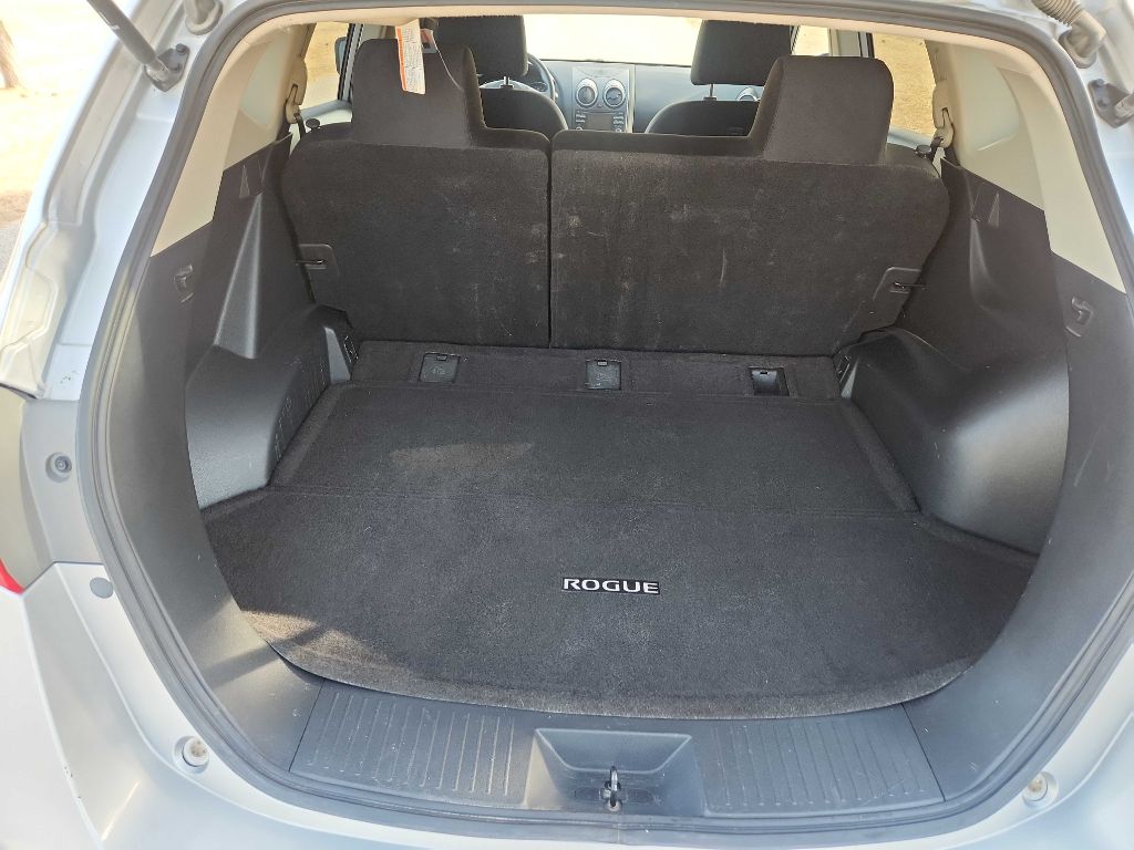 Photo 21 of this NISSAN ROGUE