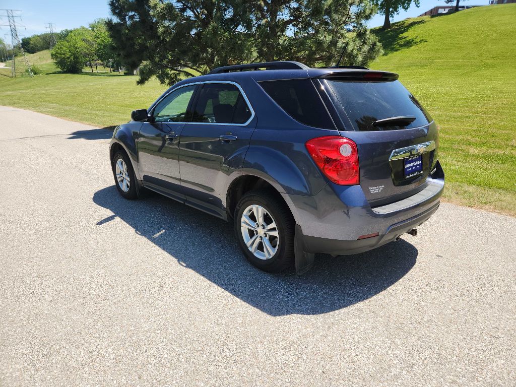 Photo 6 of this CHEVROLET EQUINOX