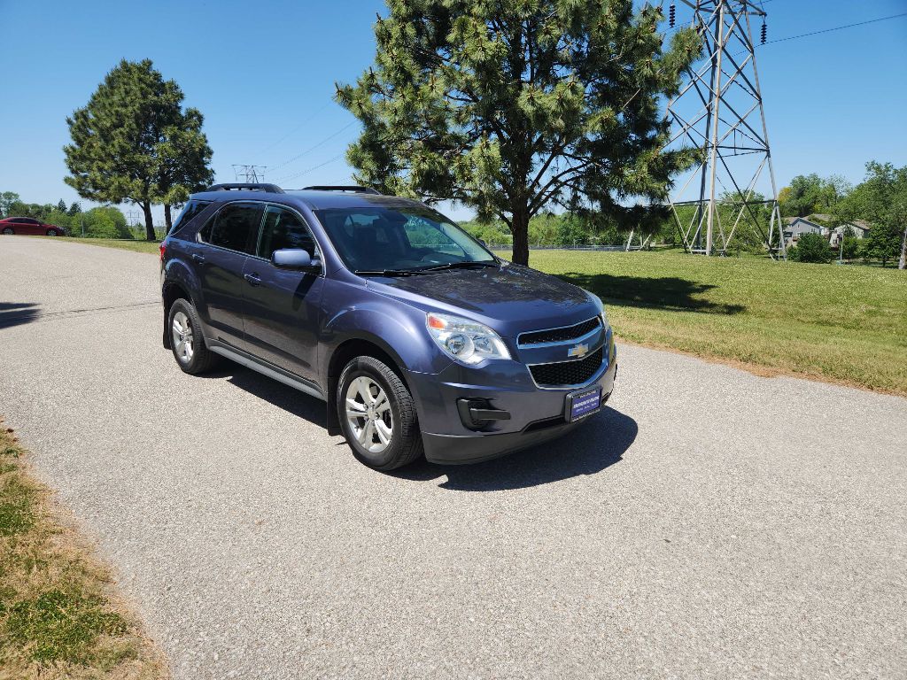 Photo 3 of this CHEVROLET EQUINOX