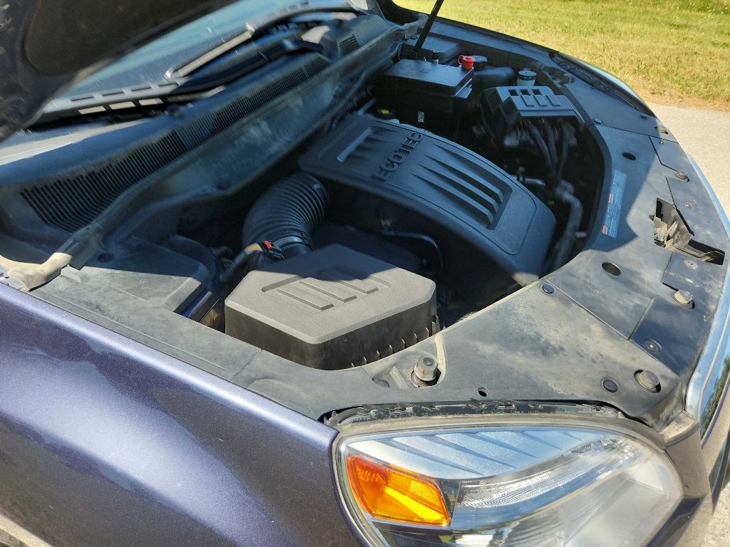 Photo 9 of this CHEVROLET EQUINOX