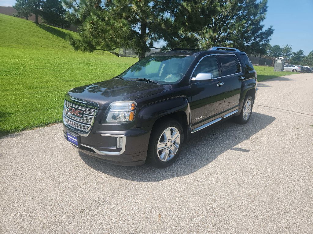 Photo 2 of this GMC TERRAIN