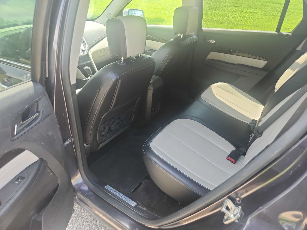 Photo 15 of this GMC TERRAIN