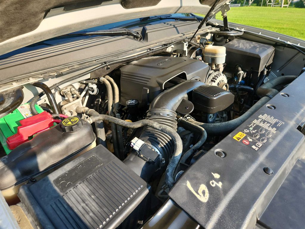Photo 10 of this CHEVROLET SUBURBAN