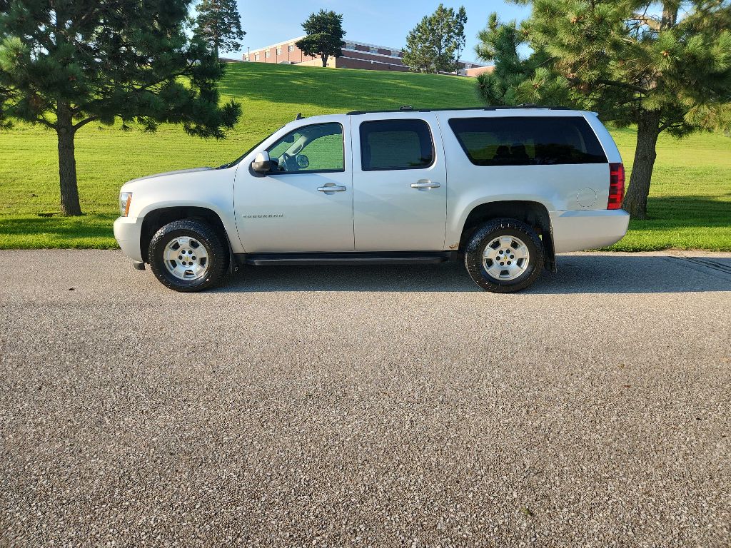 2013 CHEVROLET SUBURBAN