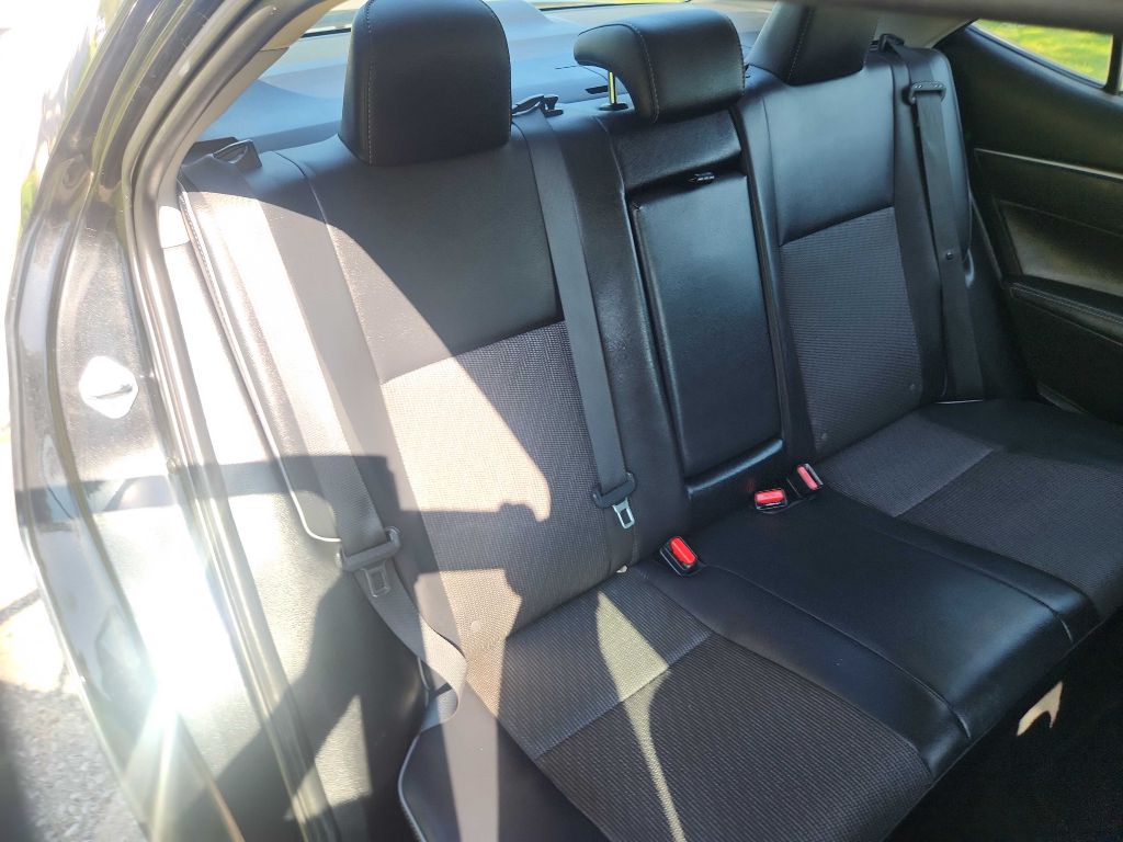 Photo 18 of this TOYOTA COROLLA