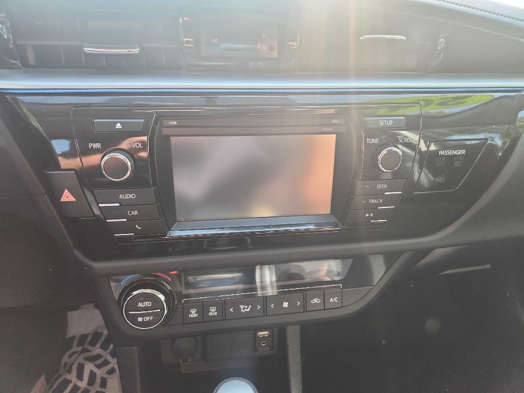 Photo 11 of this TOYOTA COROLLA