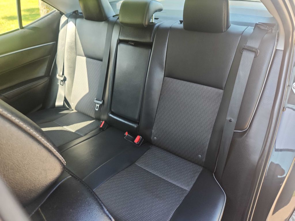 Photo 16 of this TOYOTA COROLLA
