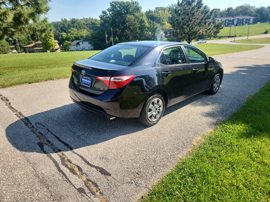 Photo 5 of this TOYOTA COROLLA