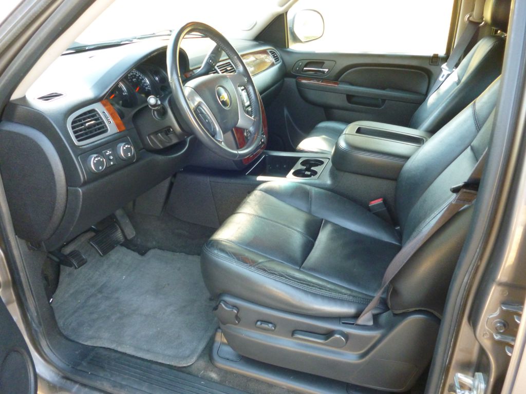 Photo 10 of this CHEVROLET TAHOE