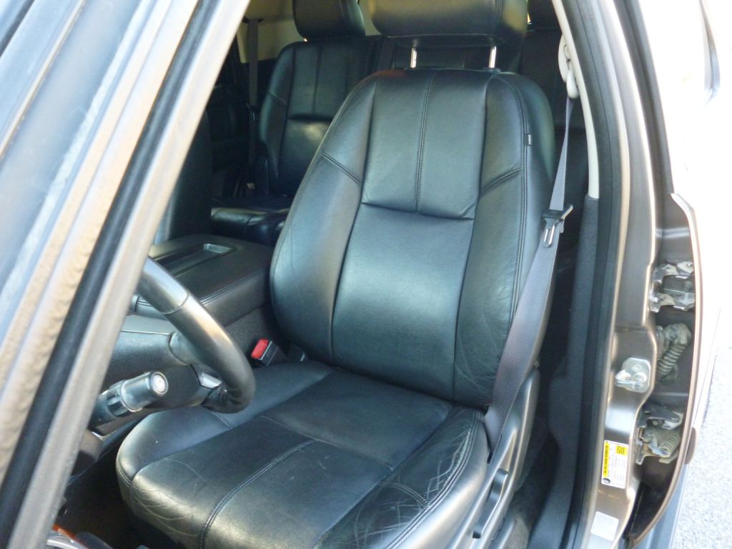 Photo 11 of this CHEVROLET TAHOE
