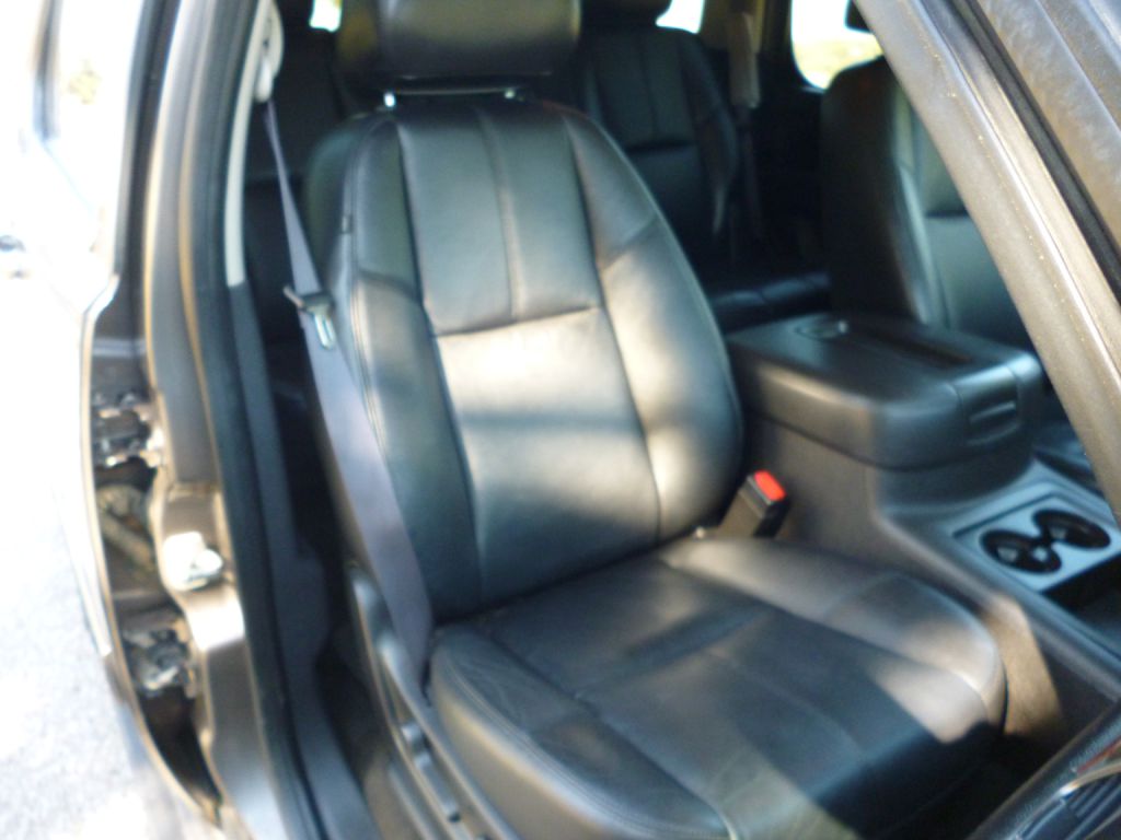 Photo 17 of this CHEVROLET TAHOE