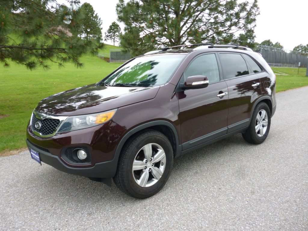 Photo 2 of this KIA SORENTO