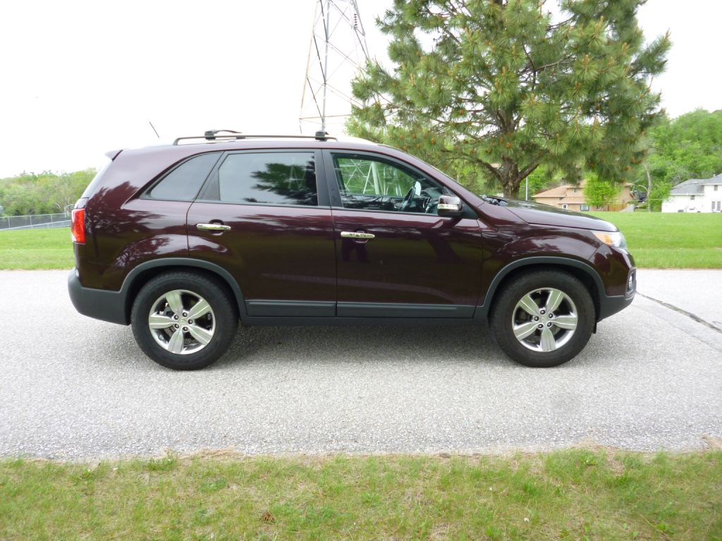Photo 4 of this KIA SORENTO