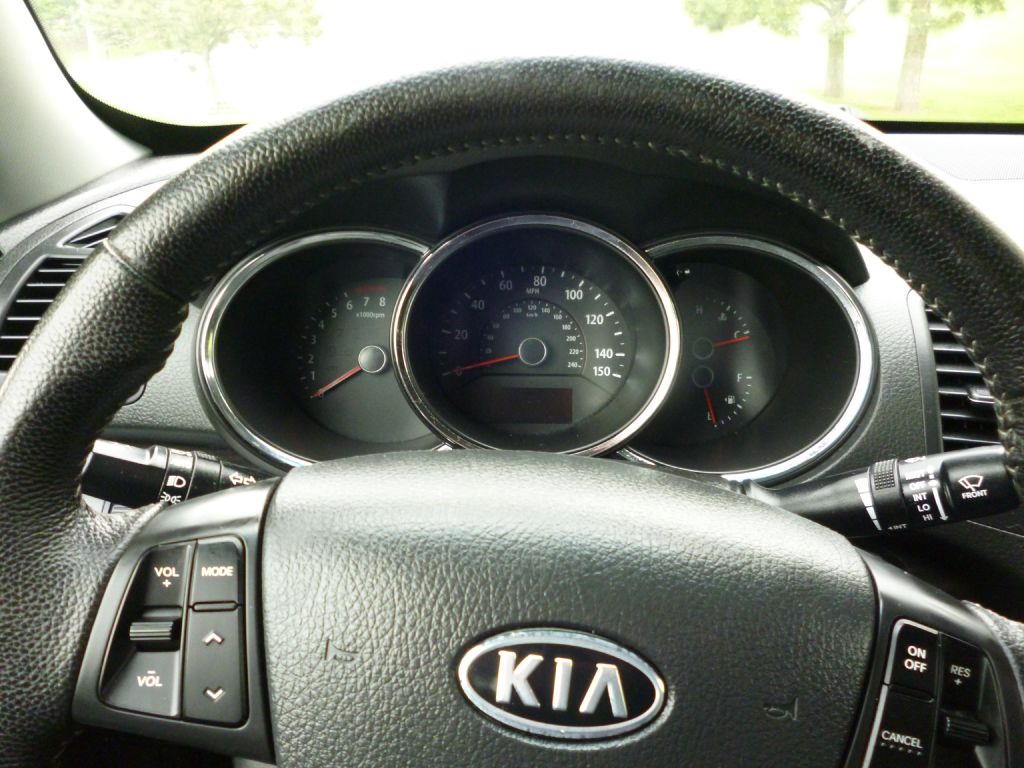 Photo 12 of this KIA SORENTO