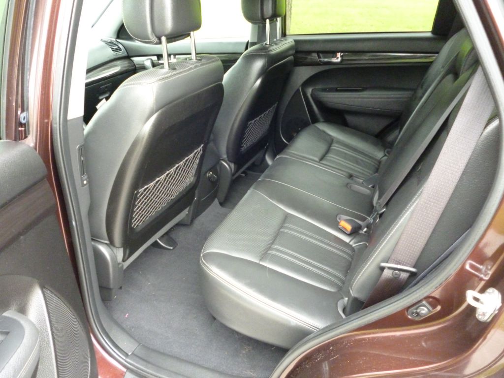 Photo 15 of this KIA SORENTO