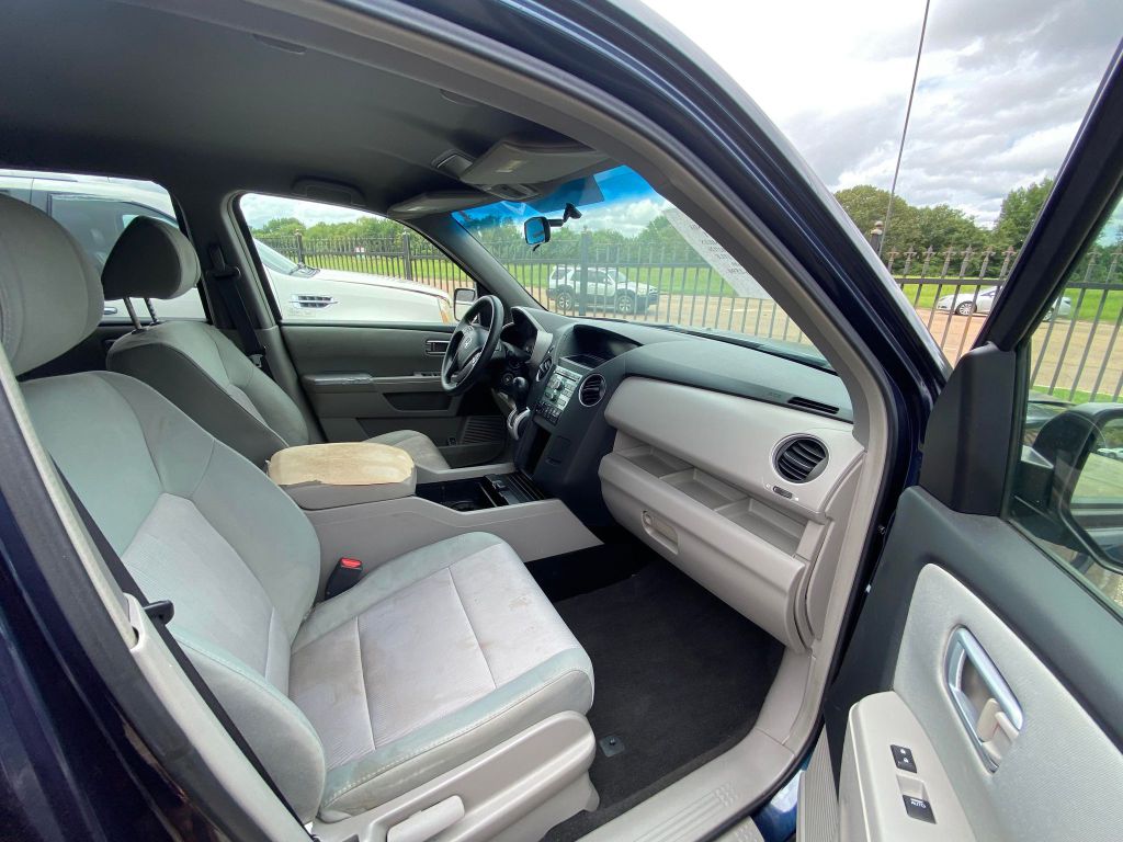 Photo 8 of this HONDA PILOT