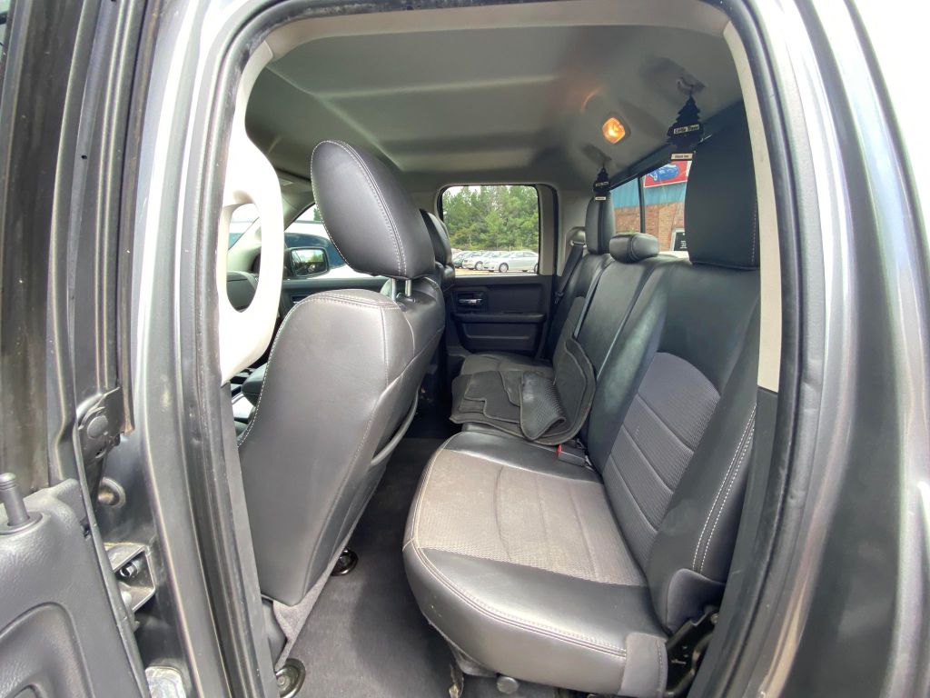 Photo 7 of this DODGE RAM 1500