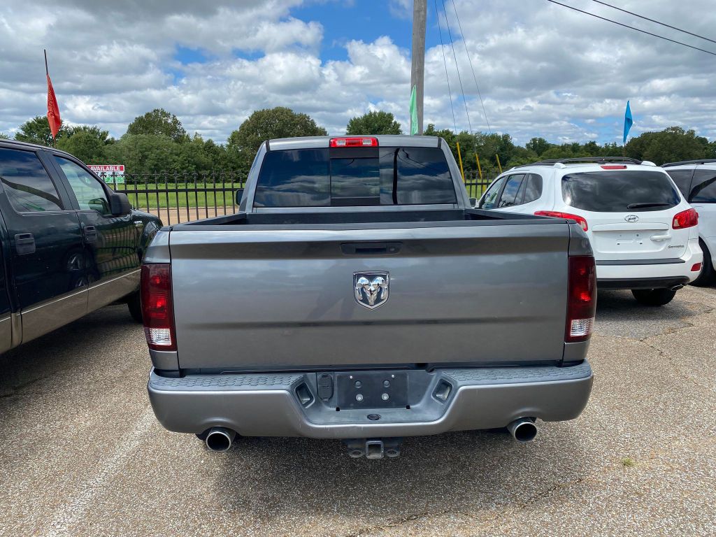 Photo 9 of this DODGE RAM 1500