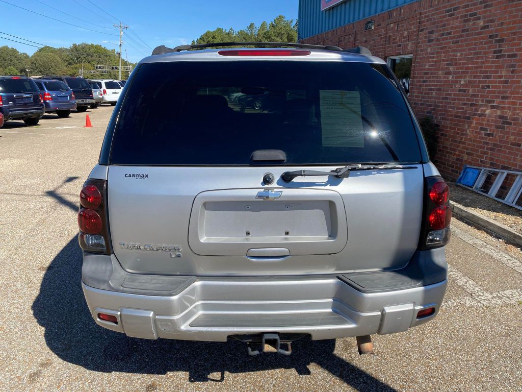 Photo 4 of this CHEVROLET TRAILBLAZER