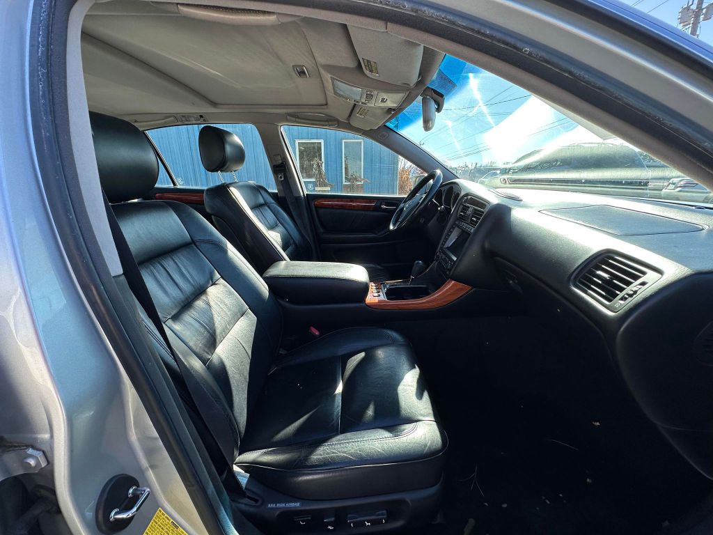 Photo 11 of this LEXUS GS