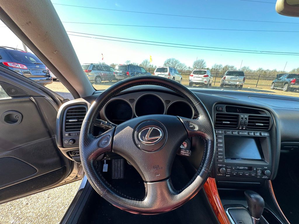 Photo 8 of this LEXUS GS