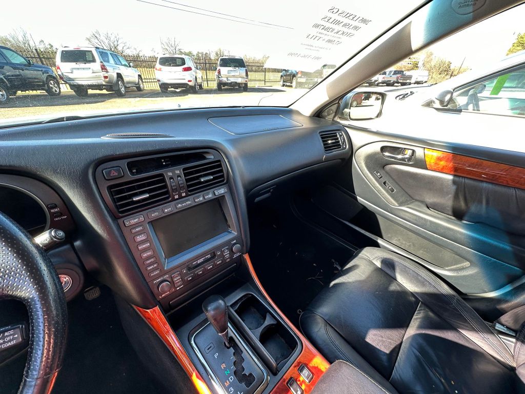 Photo 9 of this LEXUS GS