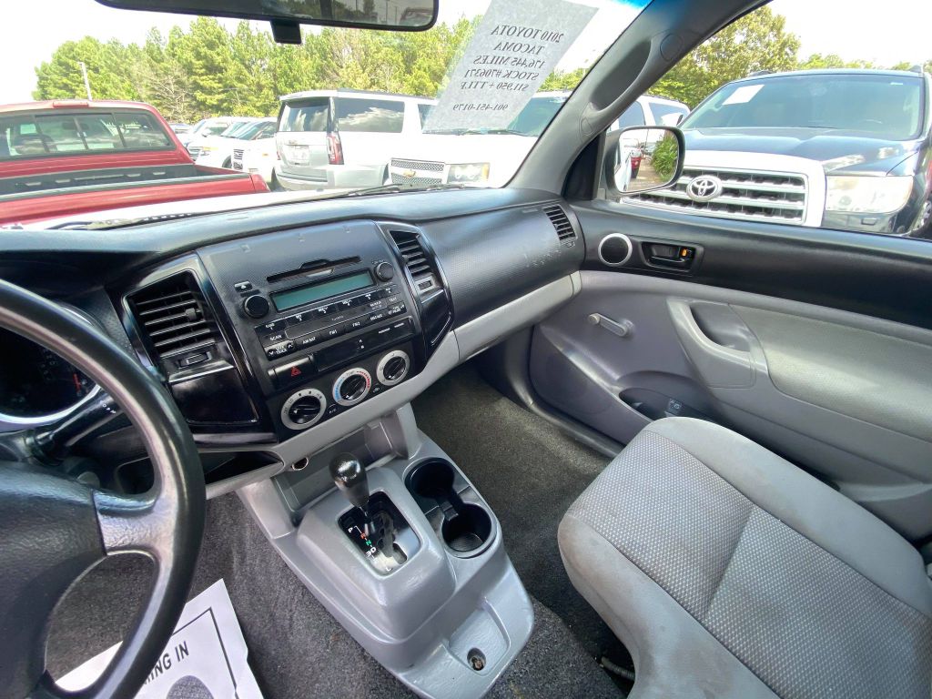 Photo 6 of this TOYOTA TACOMA